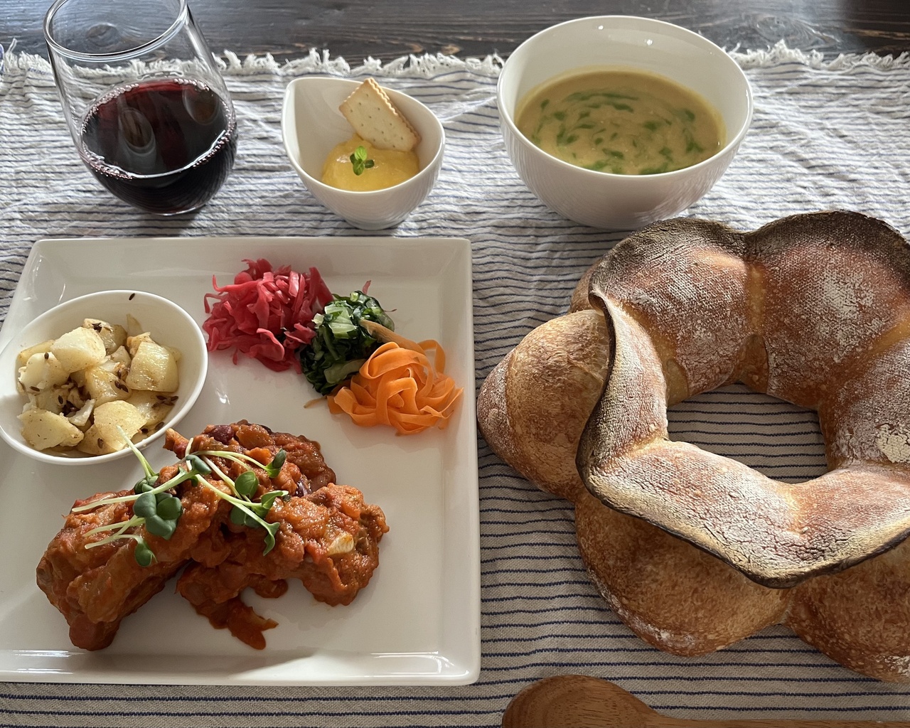 自家製酵母ストレート法で「クーロンヌ・ボルドレーズ」&スパイスと自家製米麹でつくる冬のごちそう会【冬のスペシャルコース】