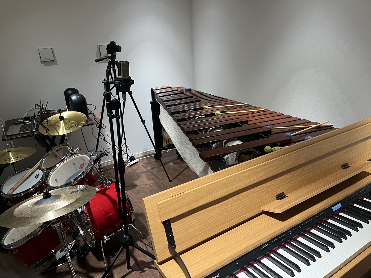 スタジオ個人練習利用お申し込み・地下スタジオ💐