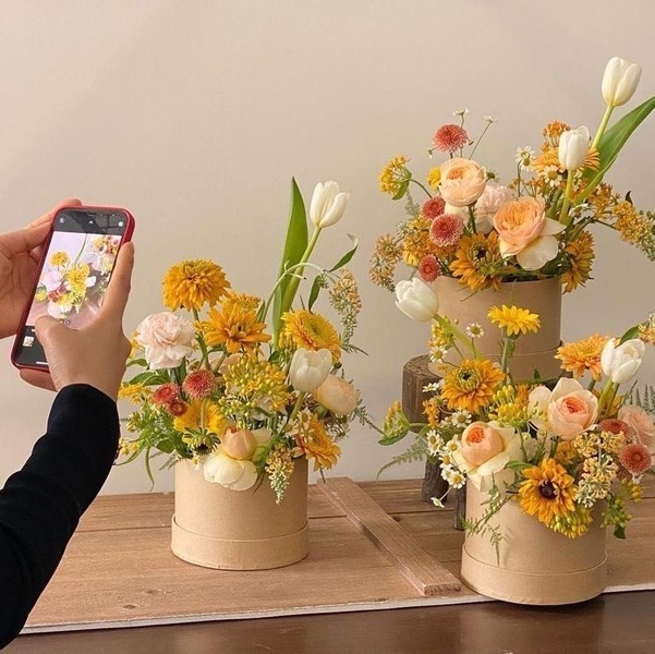 SPECIAL【２月限定　ミモザと春のお花のボックスアレンジメント】春のお花が箱から飛び出すような可愛すぎるアレンジ