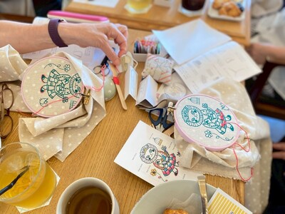 10月11日（土）artist in「刺繍CAFE〜 自由にステッチ、刺繍の布小物づくり〜」#2
