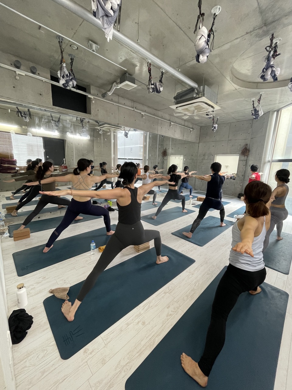 【本店】代行Lala/BORN TO YOG 75