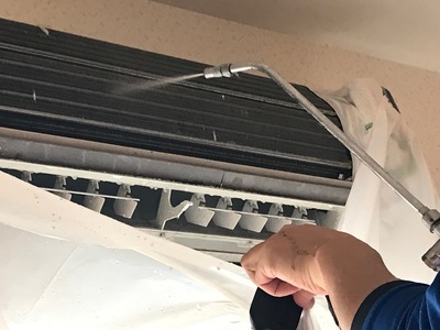 自動車内のクリーニング