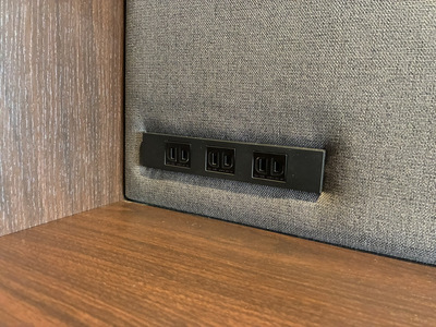 池袋 / 1名個室ブース Booth.A