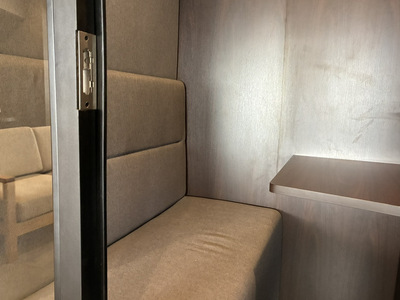 池袋 / 1名個室ブース Booth.A