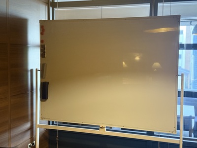 五反田店 / 8名会議室