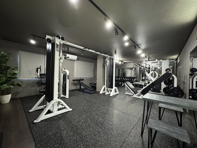 パーソナルトレーニング、整体のご予約はこちら