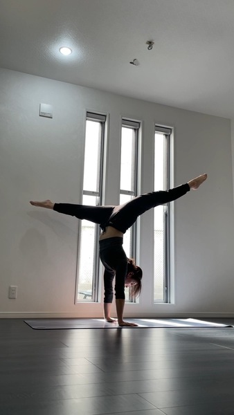 【本店】代行Lala/倒立&後屈