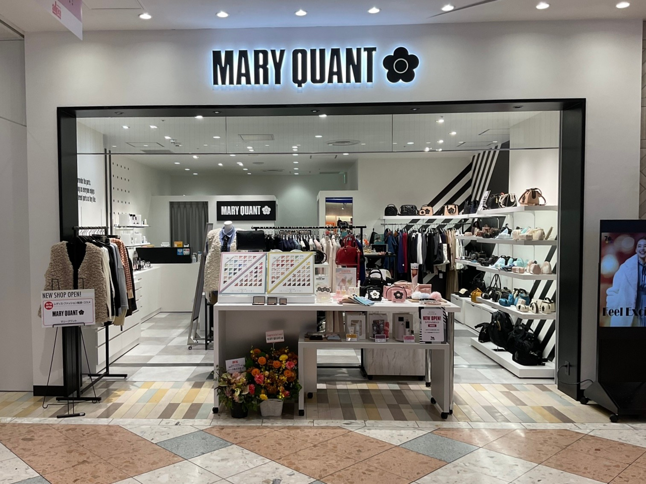 MARY QUANT サンシャインシティ