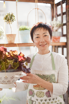 たなか やすこ「眺めて楽しい室内菜園」