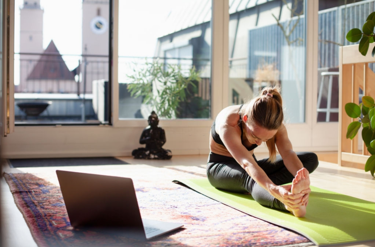 ジラエル英会話ヨガレッスン予約受付ページ