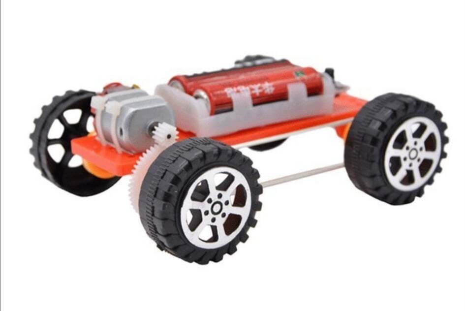 【杉並区浜田山】デザインキッズ製作教室 モーター付きレーシングカーづくり｜2022年3月20日(日)