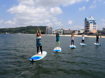 🔸SUP YOGA　🅰️９０分 ¥7,000（税抜価格）＋税700円 　🅱️６０分 ¥5,400（税抜価格）＋税540円