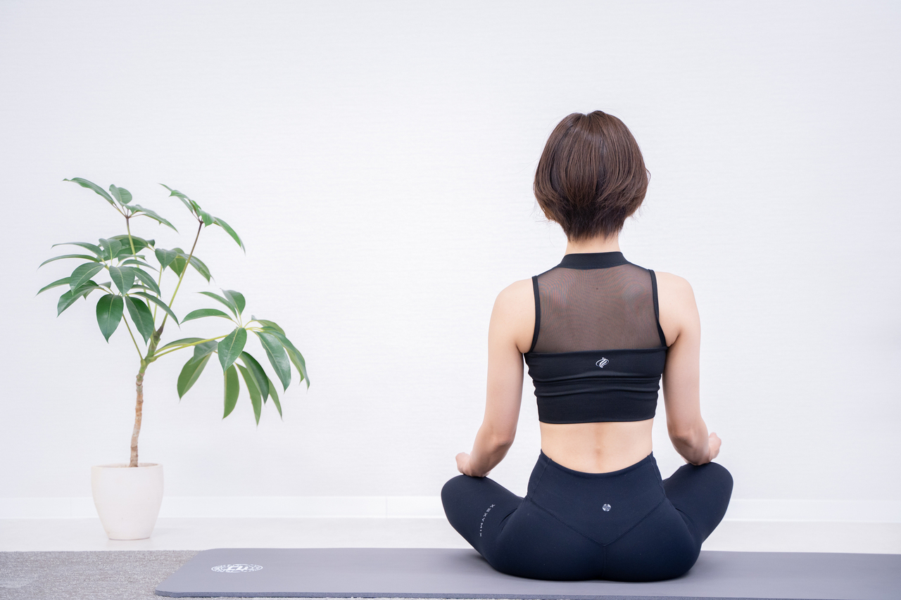 【自律神経を整えるピラティス】SHIHO　月曜21:00〜21:45(45分)