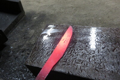 ワークショップ　小刀づくり（革ケース付き）◇桔梗隼光鍛刀場◇