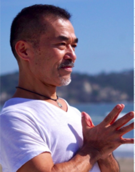 〜ヨガ〜（担当：Tetsuya）毎朝開催中(月・木・土曜日を除く）