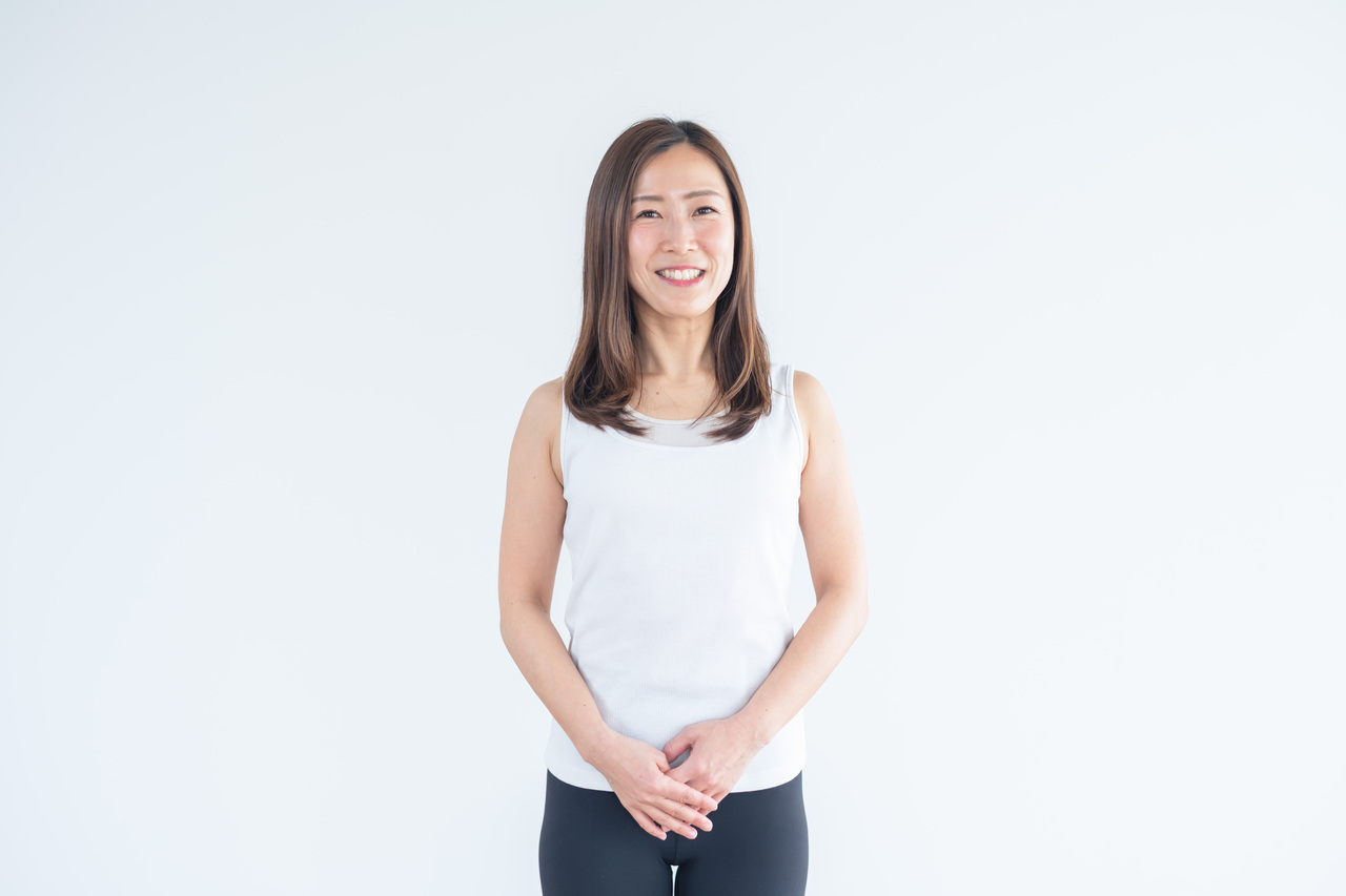 水10:00～11:20　やさしいハタヨガ（YOSHIMI）　