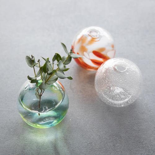 ガラス作家　作家物　花瓶　一輪挿し　ドリンクボトル　吹きガラス 一輪挿し 手作り 花器 風船型 透明 midori 吹きガラス 花瓶