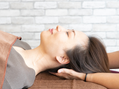 睡眠専門ヘッドスパ　重い頭の悩み解消してぐっすり20分コース