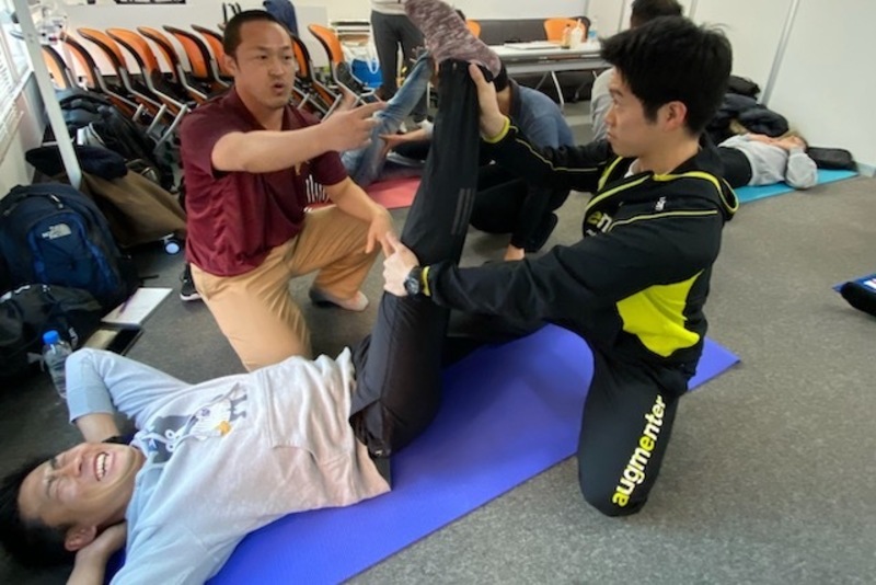 8月13日（日）13時〜17時　パートナーストレッチ基礎講座