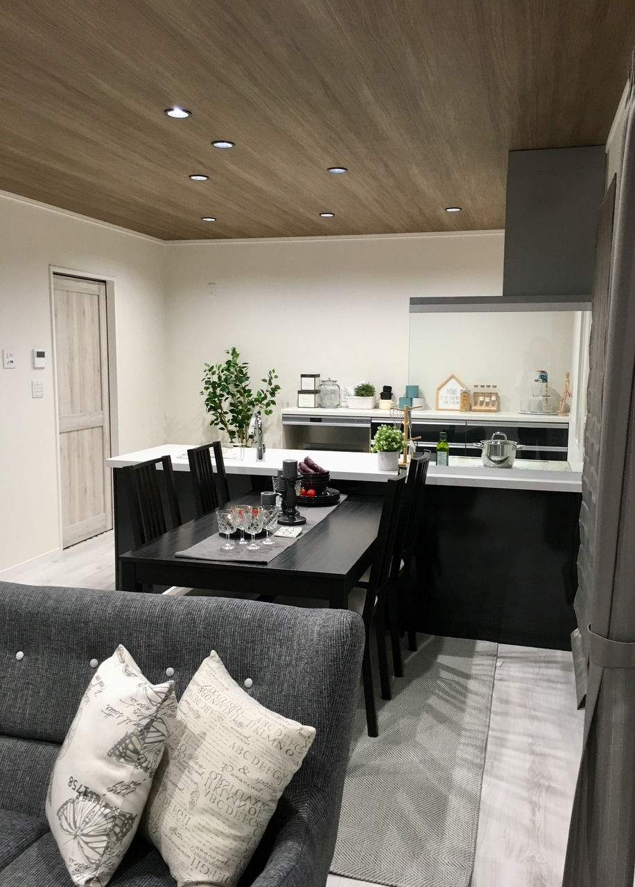 岩手県奥州市～コンパクトサイズでちょうど良い、乙女心をくすぐるダークフェミニンスタイルのお家～