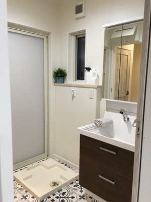 岩手県奥州市～コンパクトサイズでちょうど良い、乙女心をくすぐるダークフェミニンスタイルのお家～