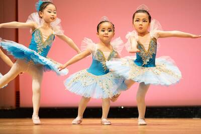 バレエ　ロマンティックチュチュ　小学校中、高学年　ミントグリーン 訳あり5着 thumb_1636130a.jpg