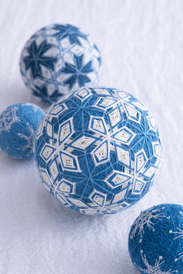 草木色で伝える十二の景色