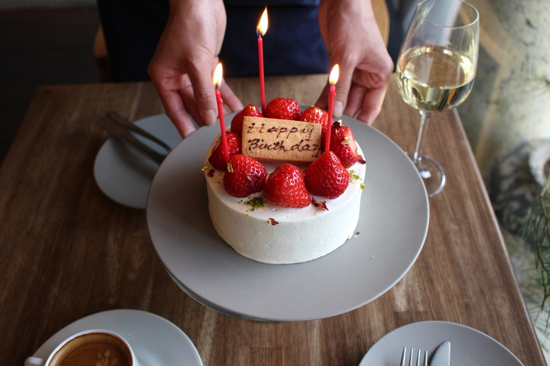 dining socialアニバーサリーケーキ 12cmサイズ 【 ランチタイムご予約