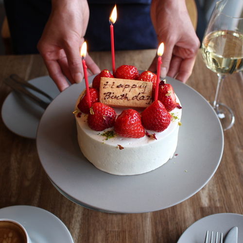 dining socialアニバーサリーケーキ 12cmサイズ 【 ランチタイムご予約