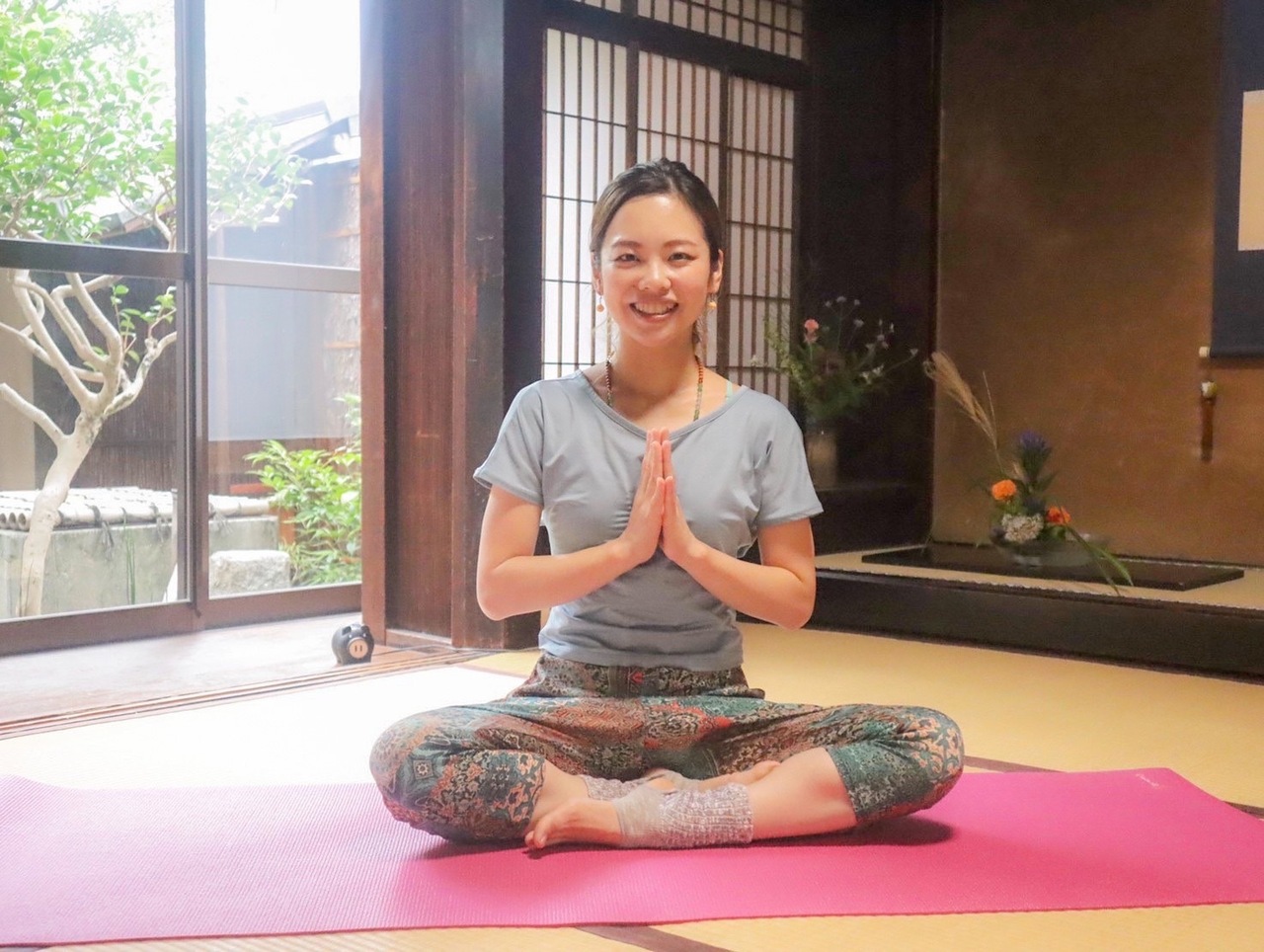 Recovery Yoga 講師：YUI先生