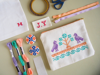 7/8(木) artist inのミニレッスン「クロスステッチ入門～イニシャル刺繍～」