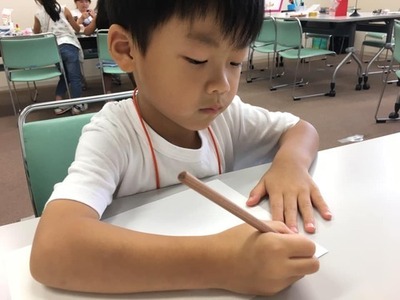 ポイントは3つ！「正しい鉛筆•お箸の持ち方」レッスン