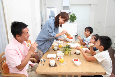 ポイントは3つ！「正しい鉛筆•お箸の持ち方」レッスン
