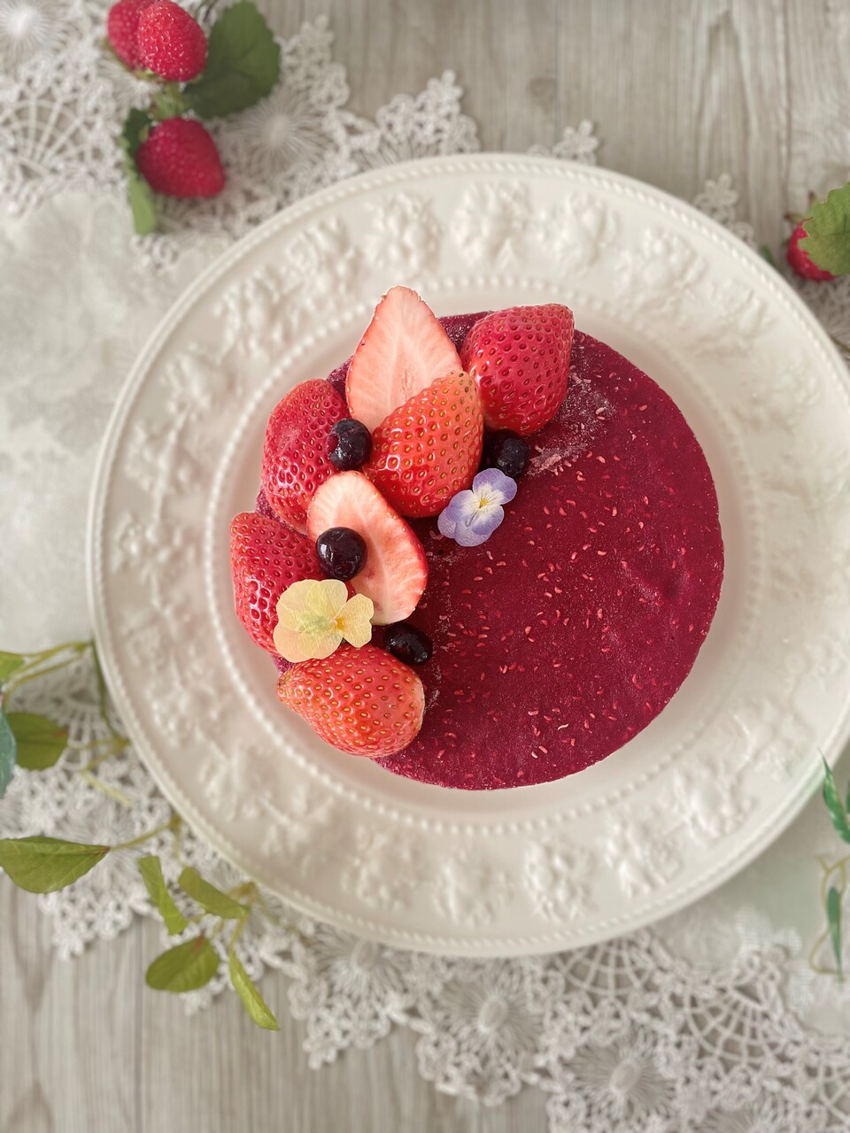 見た目のかわいさにもキュン♡ローラズベリーケーキレッスン