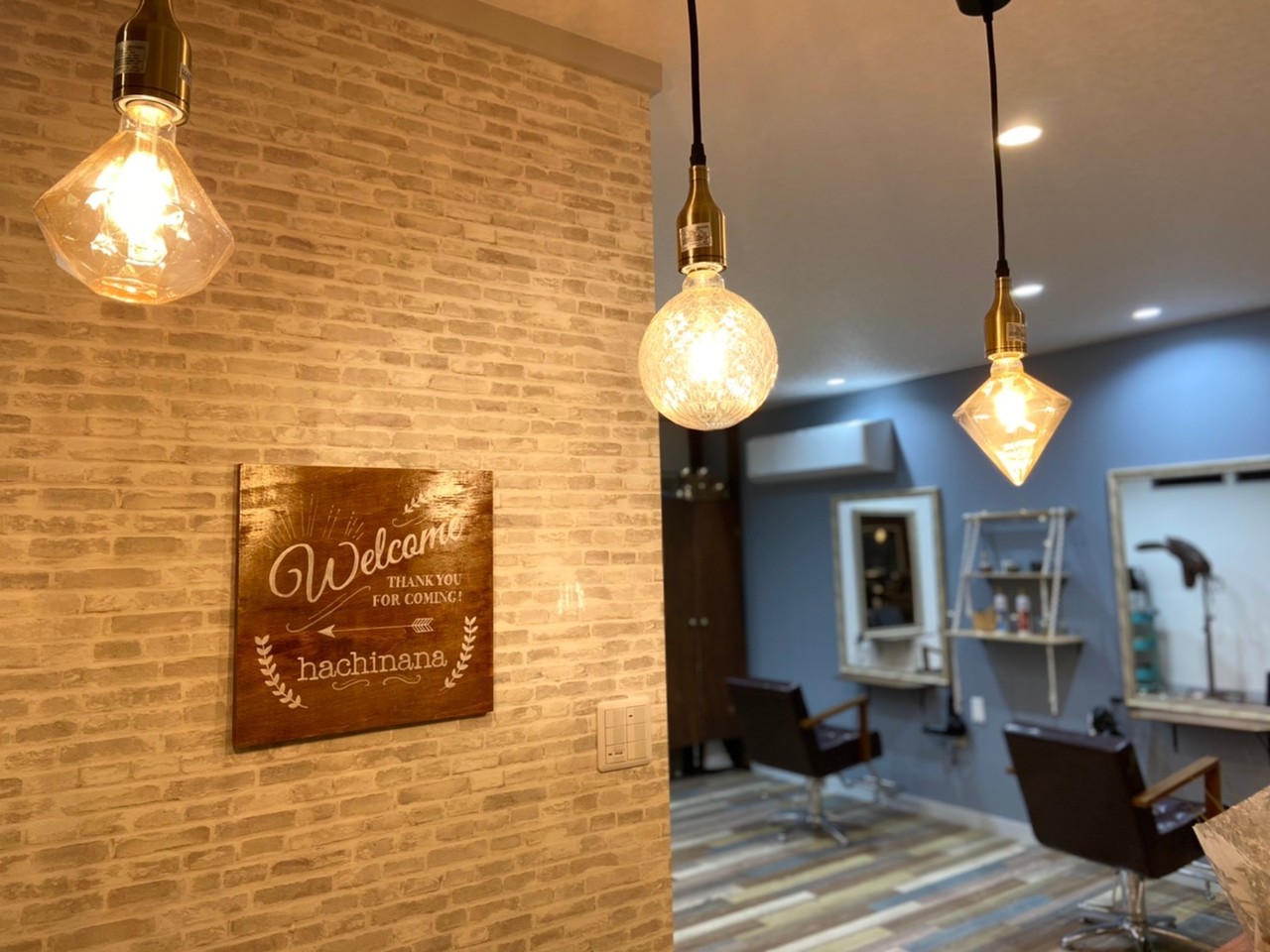 ヘアーサロン　hachinana　の予約ページです