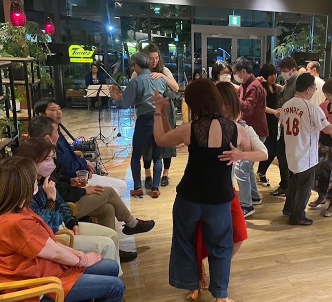 サルサパーティー