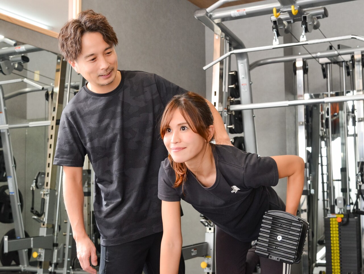 パーソナルトレーニングジムT-PLUSのご予約はこちらから