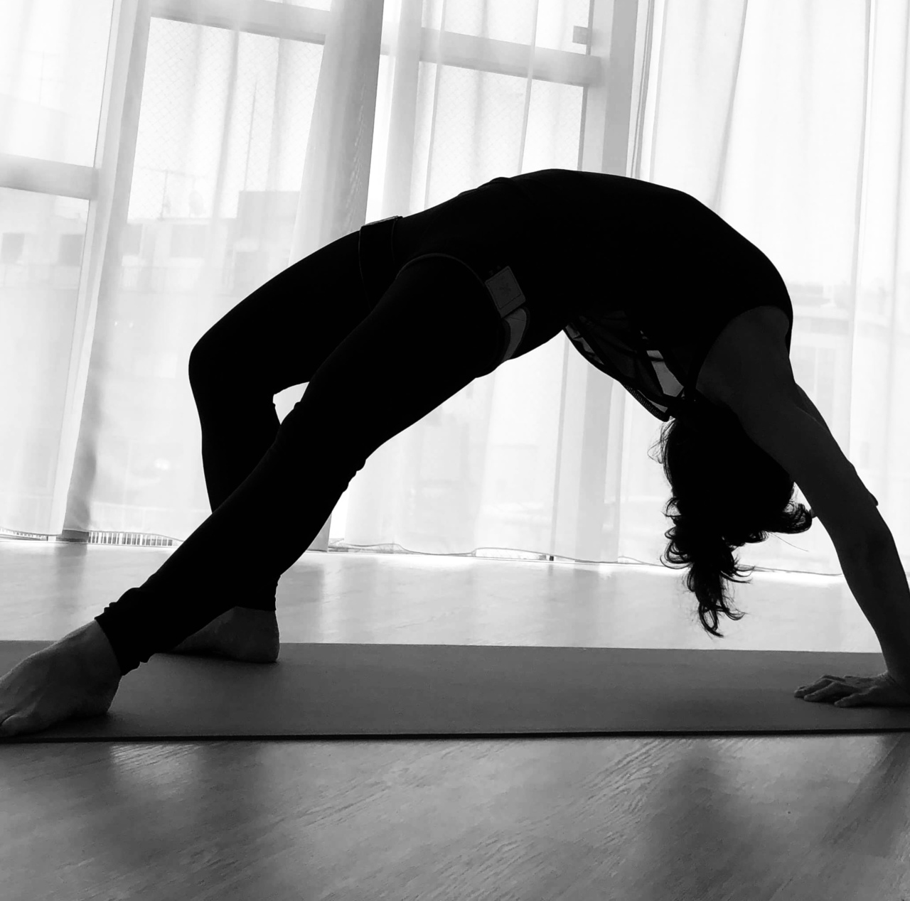 ADVANCE YOGA　担当:Naomi 強度★★☆