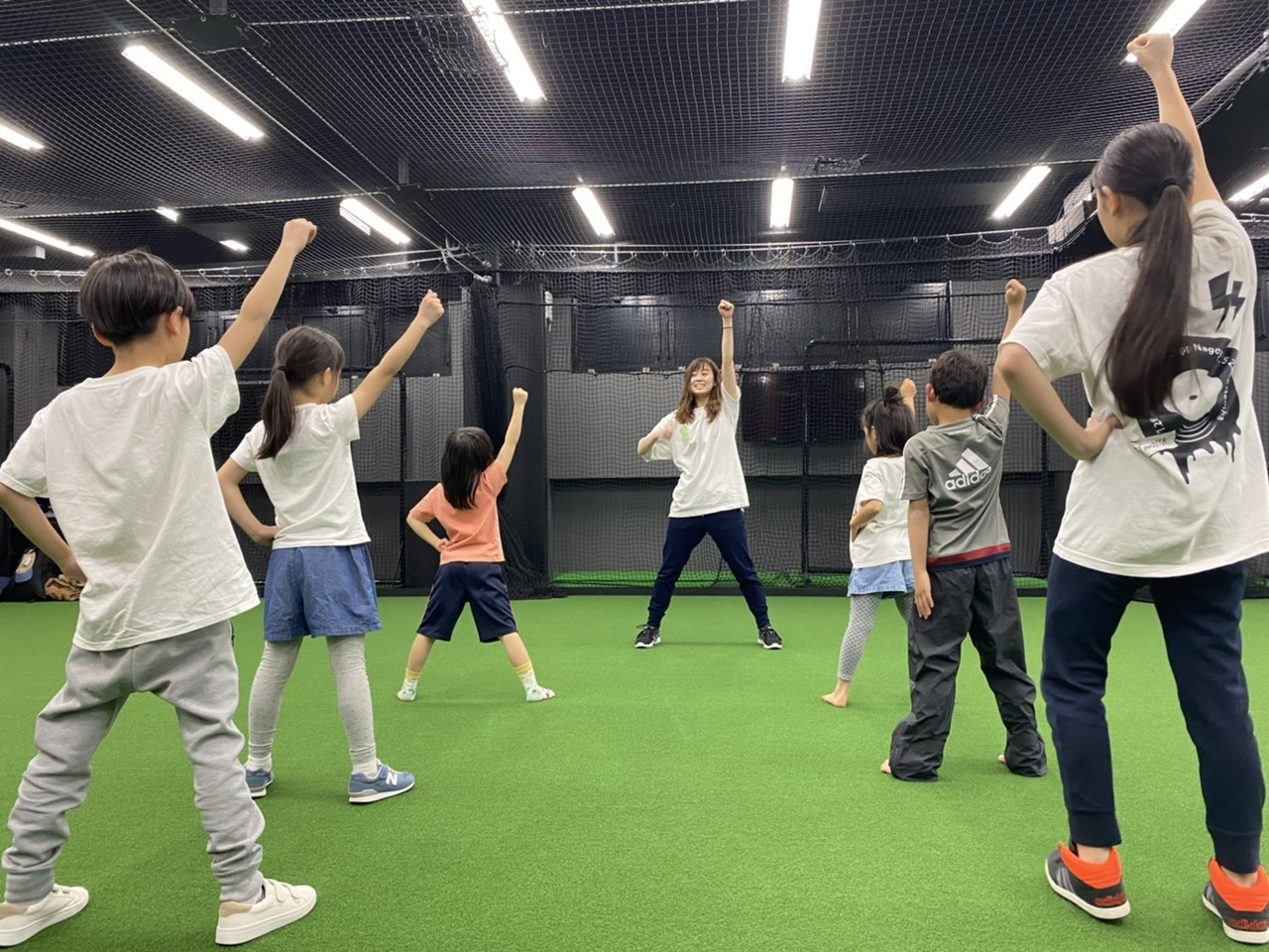 低学年総合P：リズムダンス
