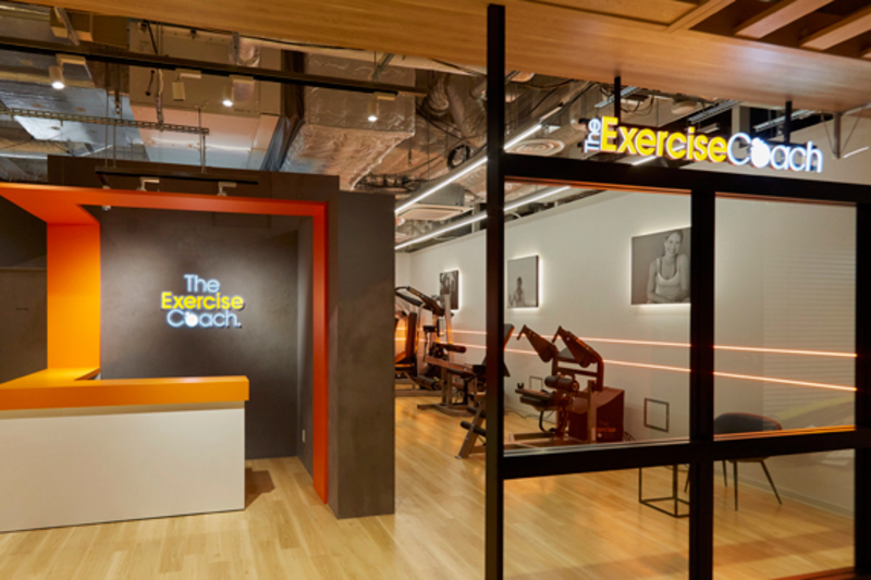 コーチと1対1でトレーニング