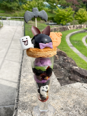 【ハロウィングラスパフェ】